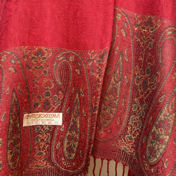 Pashmina - Picture 5 of 5